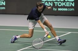 lol高校认证-戴维斯杯翻盘美网，梅德韦杰夫扛起全队