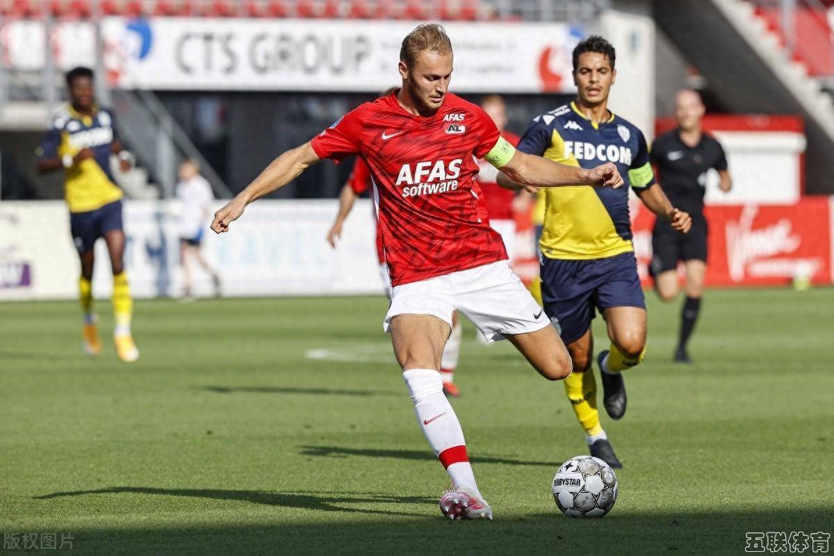 摩纳哥队取得胜利，积分赶超对手