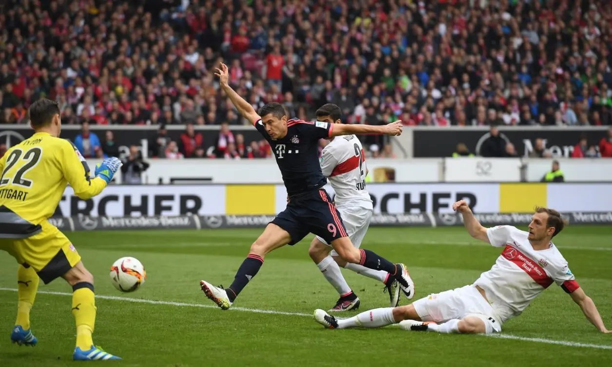 斯图加特主场遭遇惨败，难保不败纪录