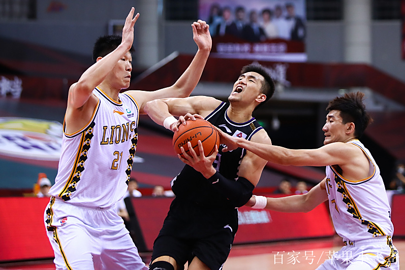 关于全华班球队表现抢眼，联赛风云变幻莫测的信息