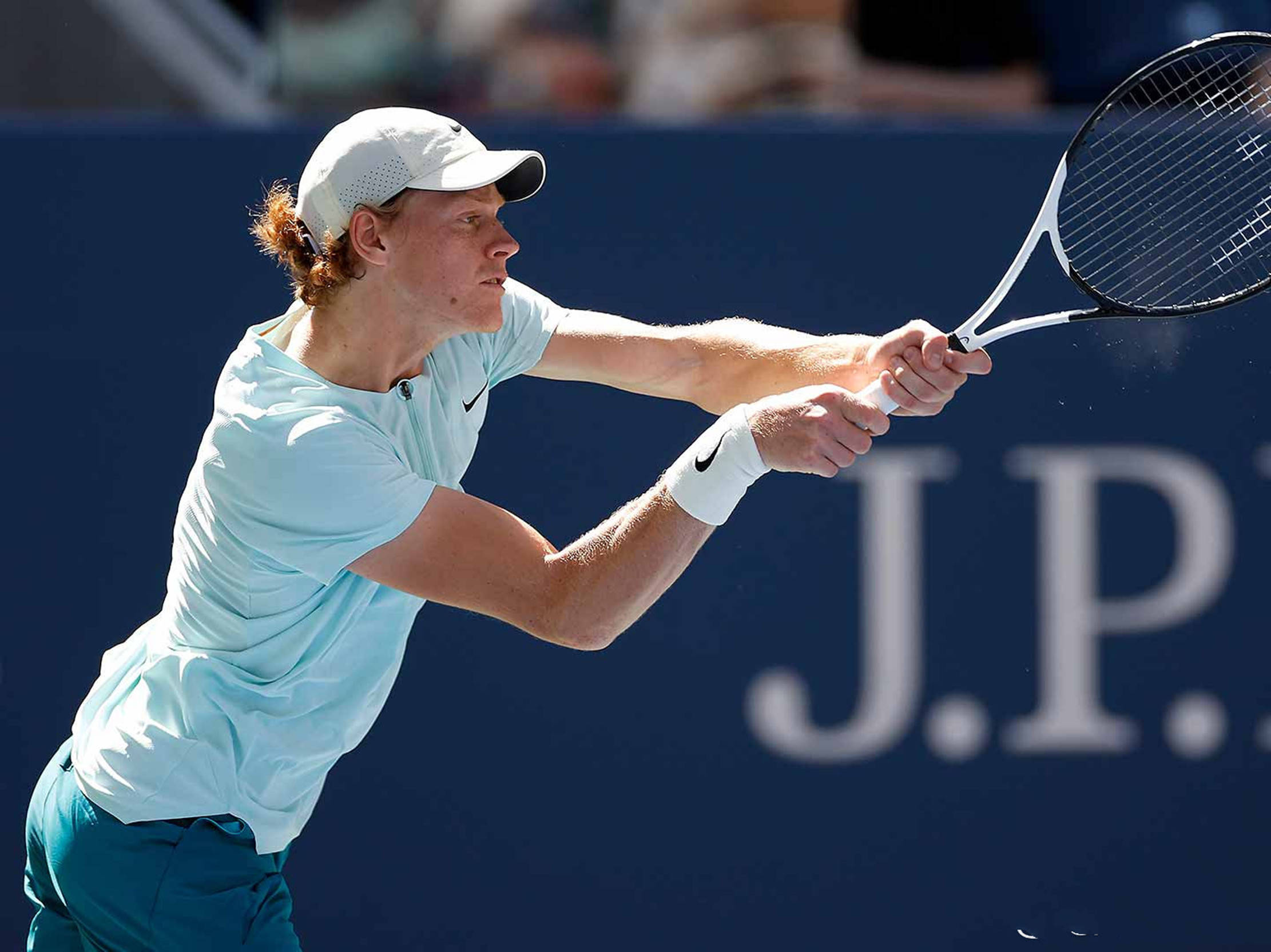 网球战队状态火热,誓夺总冠军 网球战队状态火热,誓夺总冠军