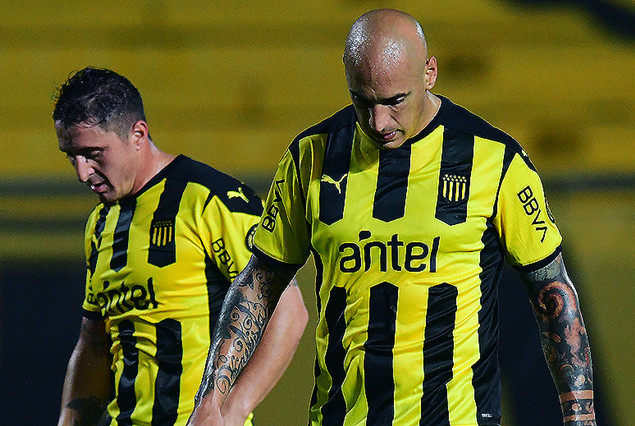 乌拉圭轻取利物浦,加维统治全场 乌拉圭轻取利物浦,加维统治全场